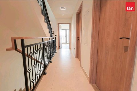 5 bedrooms Townhouse in Dubai, UAE No. 210813 4