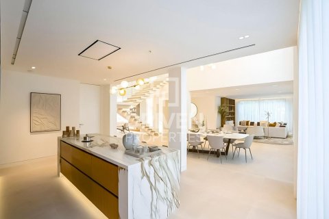 Villa de 5 dormitorios en Jumeirah Islands, UAE No. 137773 24