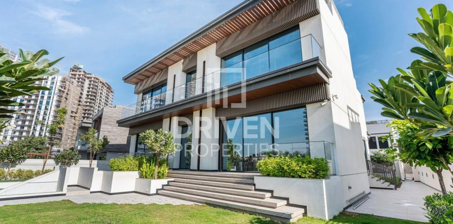 Villa de 5 dormitorios en Dubai Hills Estate, UAE No. 137769