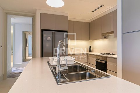 Квартира с 2 спальнями в Даунтаун Дубай (Даунтаун Бурдж Дубай), ОАЭ №137775 19