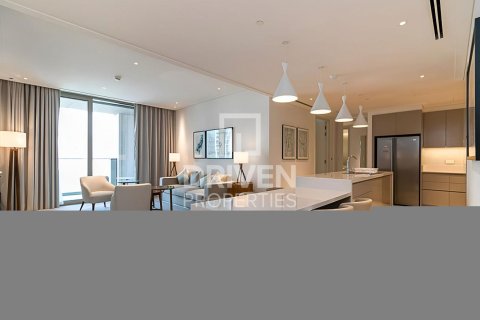 Квартира с 2 спальнями в Даунтаун Дубай (Даунтаун Бурдж Дубай), ОАЭ №137775 20