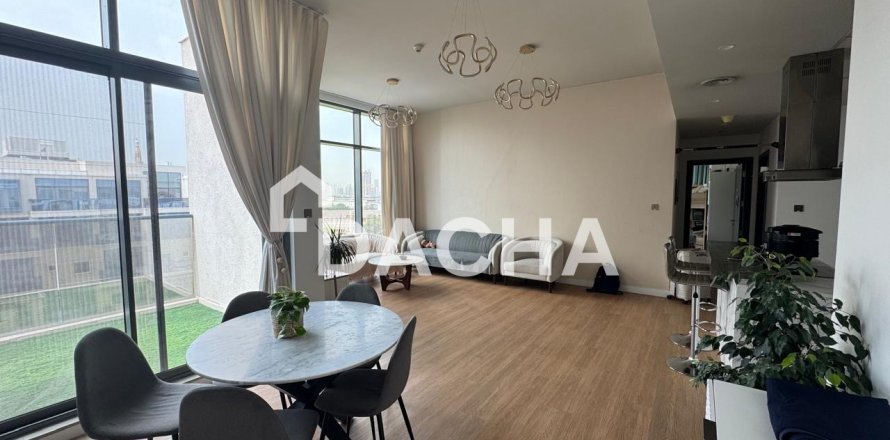 Квартира с 2 спальнями в Motor City, ОАЭ №155836