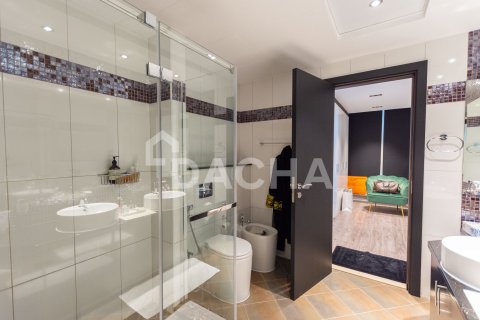 Квартира с 3 спальнями в The Torch, ОАЭ №155834 7