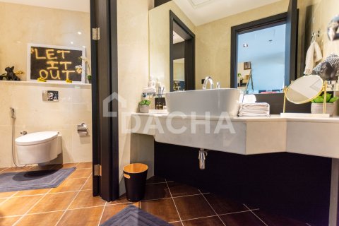 Квартира с 3 спальнями в The Torch, ОАЭ №155834 8