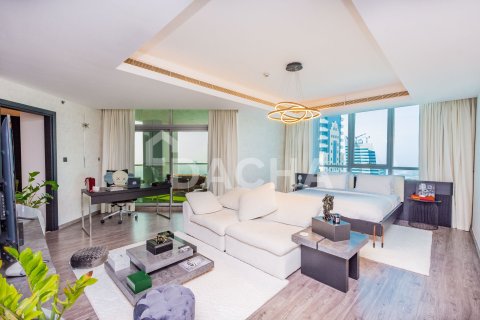 Квартира с 3 спальнями в The Torch, ОАЭ №155834 11