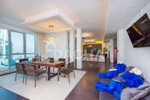 Квартира с 3 спальнями в The Torch, ОАЭ №155834 24