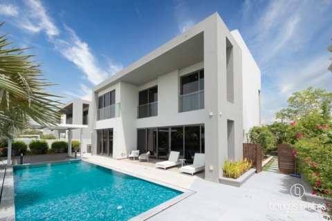 5 bedrooms Villa in Dubai Hills Estate, UAE No. 103556 2