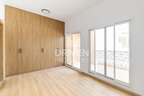 4 bedrooms Townhouse  No. 121496 10