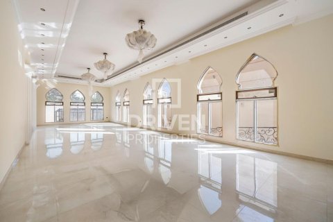 Villa de 7 chambres à Al Quoz, UAE No. 202604