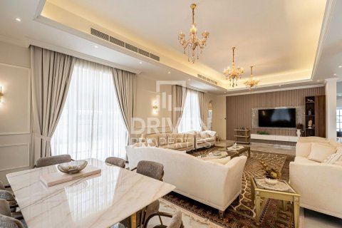 5 غرفة نوم فيلا في Nadd Al Sheba, الإمارات العربية المتحدة رقم 202605 5