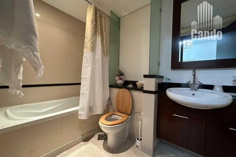 Apartment de 1 dormitorio en Golf Towers, UAE No. 88189 11