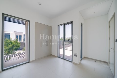 Villa de 4 dormitorios No. 124890 15