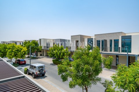 Villa de 4 dormitorios No. 124890 10