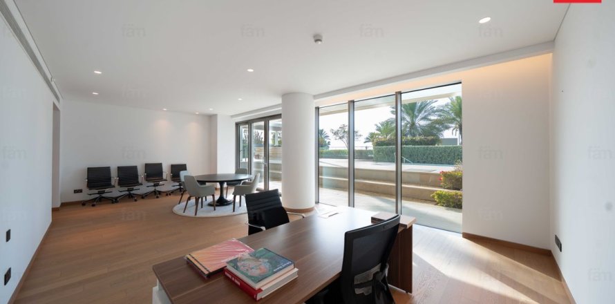 Studio Apartment in Palm Jumeirah, UAE No. 142685