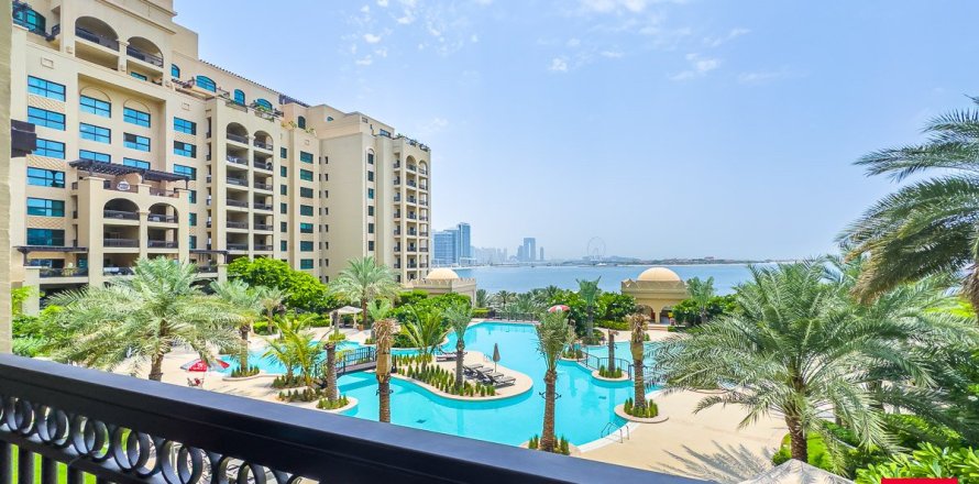2 bedrooms Apartment in Palm Jumeirah, UAE No. 166228