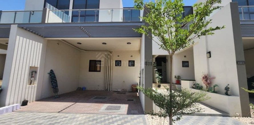 Townhouse de 4 dormitorios en District 11, UAE No. 162268