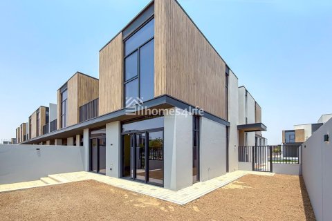 Townhouse de 4 dormitorios en Mudon, UAE No. 162271