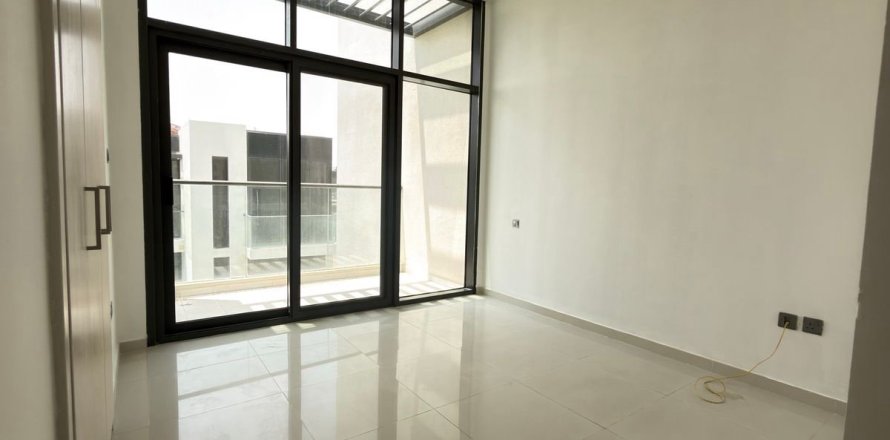 3 bedrooms Townhouse in Dubai, UAE No. 187353