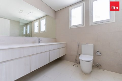 3 bedrooms Townhouse in Dubai, UAE No. 198559 18