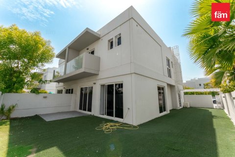 3 bedrooms Townhouse in Dubai, UAE No. 198559