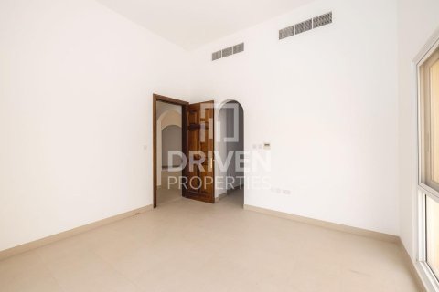 Вилла с 5 спальнями в Hacienda, ОАЭ №85182 5