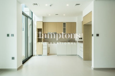 3 bedrooms Townhouse in Joy, UAE No. 210681 10