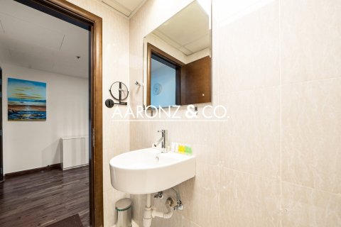 1 bedroom Apartment in Business Bay, UAE No. 132915 15