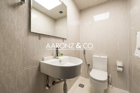 1 bedroom Apartment in Business Bay, UAE No. 132915 14