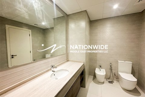 2 bedrooms Apartment in Abu Dhabi, UAE No. 144063 11