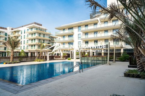 2 bedrooms Apartment in Abu Dhabi, UAE No. 144063