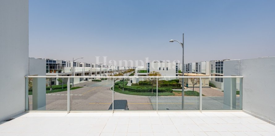 Townhouse de 3 dormitorios No. 119849