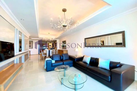 1 bedroom Apartment in Doha, Qatar No. 61000 1