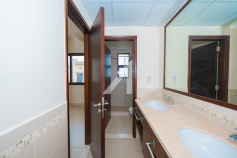 3 غرف نوم فيلا  رقم 124809 16