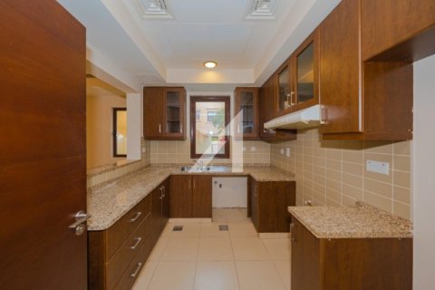 3 غرف نوم فيلا  رقم 124809 5