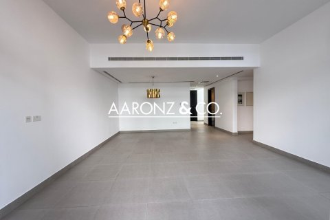 Вилла с 3 спальнями  №132889