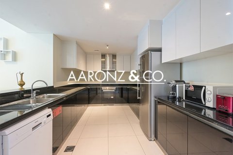 3 غرف نوم شقة  رقم 132893 5