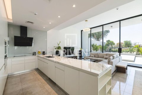 4 bedrooms Townhouse in District One, UAE No. 192071 5