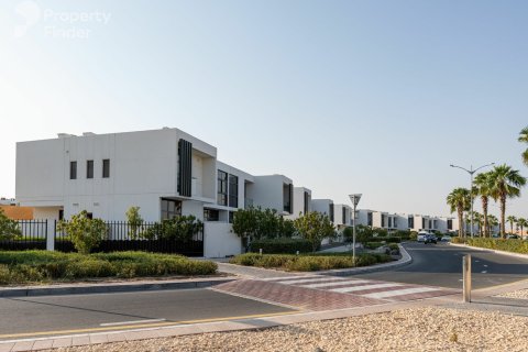 1 bedroom Apartment in DAMAC Hills (Akoya by DAMAC), UAE No. 170724 6