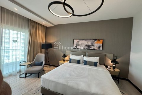 Studio Apartment in Dubai, UAE No. 170727