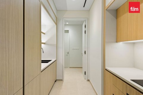 3 bedrooms Apartment in Dubai, UAE No. 145332 8