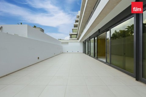 3 bedrooms Apartment in Dubai, UAE No. 145332 18