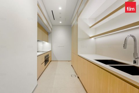 3 bedrooms Apartment in Dubai, UAE No. 145332 7