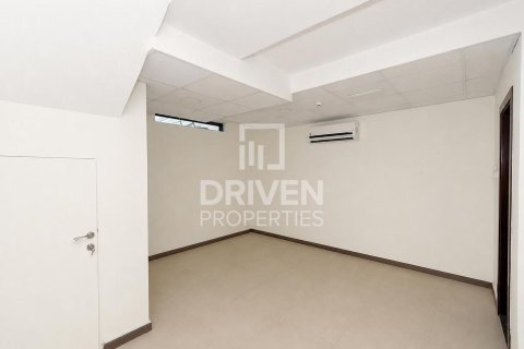 Villa de 4 dormitorios en District 13, UAE No. 204778 14