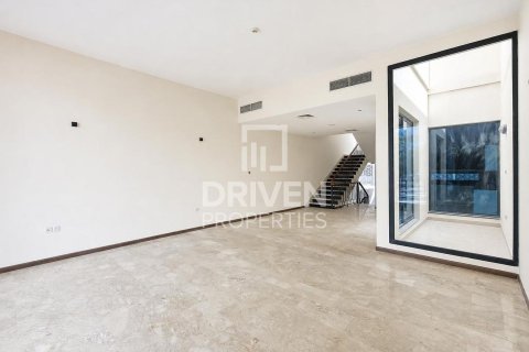 Villa de 4 dormitorios en District 13, UAE No. 204778 12