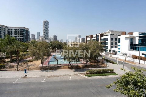 Villa de 4 dormitorios en District 13, UAE No. 204778 27