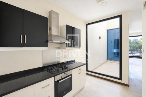 Villa de 4 dormitorios en District 13, UAE No. 204778 23