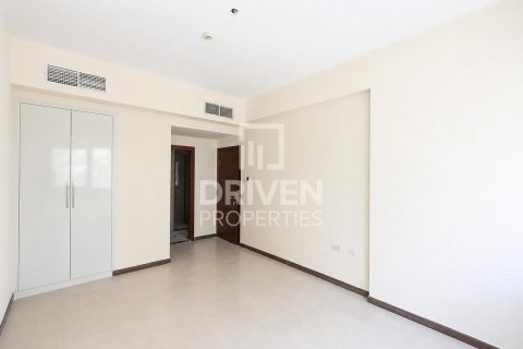 Villa de 4 dormitorios en District 13, UAE No. 204778 10