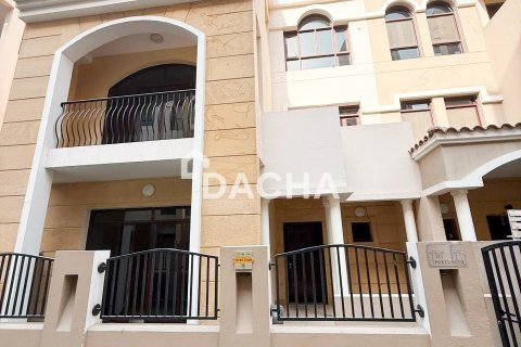 Townhouse de 4 chambres à District 11, UAE No. 203668 3