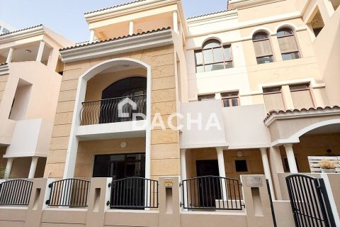 Townhouse de 4 chambres à District 11, UAE No. 203668