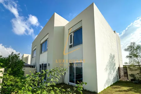 3 bedrooms Apartment in EMAAR South, UAE No. 156154 6